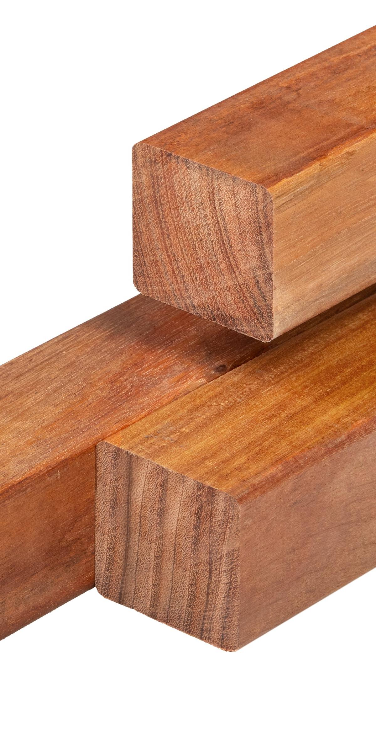 Azobé hardhout paal 6,5 x 6,5 x 400 cm geschaafd, ongepunt, 4 ronde hoeken