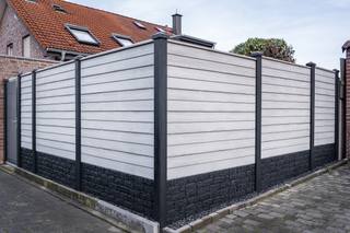 Berton©-motiefplaat smal antraciet gecoat H26 x D3,5 x L184 cm romeins motief — 2