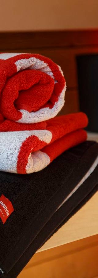 Harvia handdoek 70,0 x 140 cm rood — 2