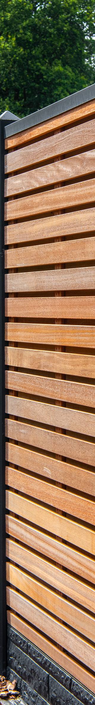 Tuinscherm Prinsenbeek, bangkirai hardhout, RVS-geschroefd, 40-planks (36+4) 180 x 180 cm — 2