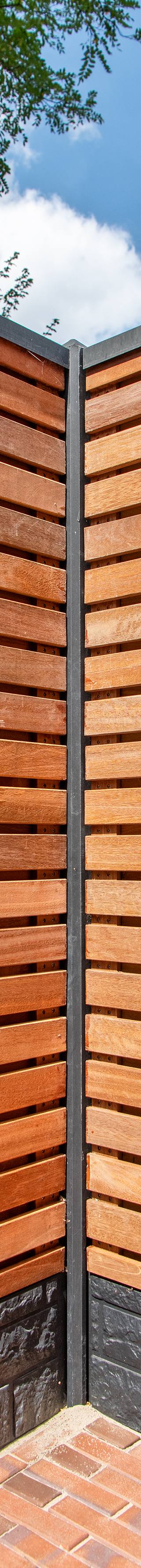 Tuinscherm Prinsenbeek, bangkirai hardhout, RVS-geschroefd, 40-planks (36+4) 180 x 180 cm — 3